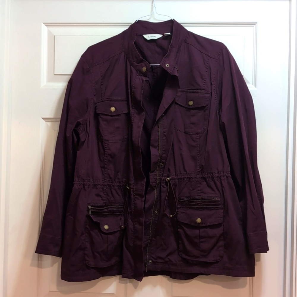 LL Bean Women's jacket burgundy